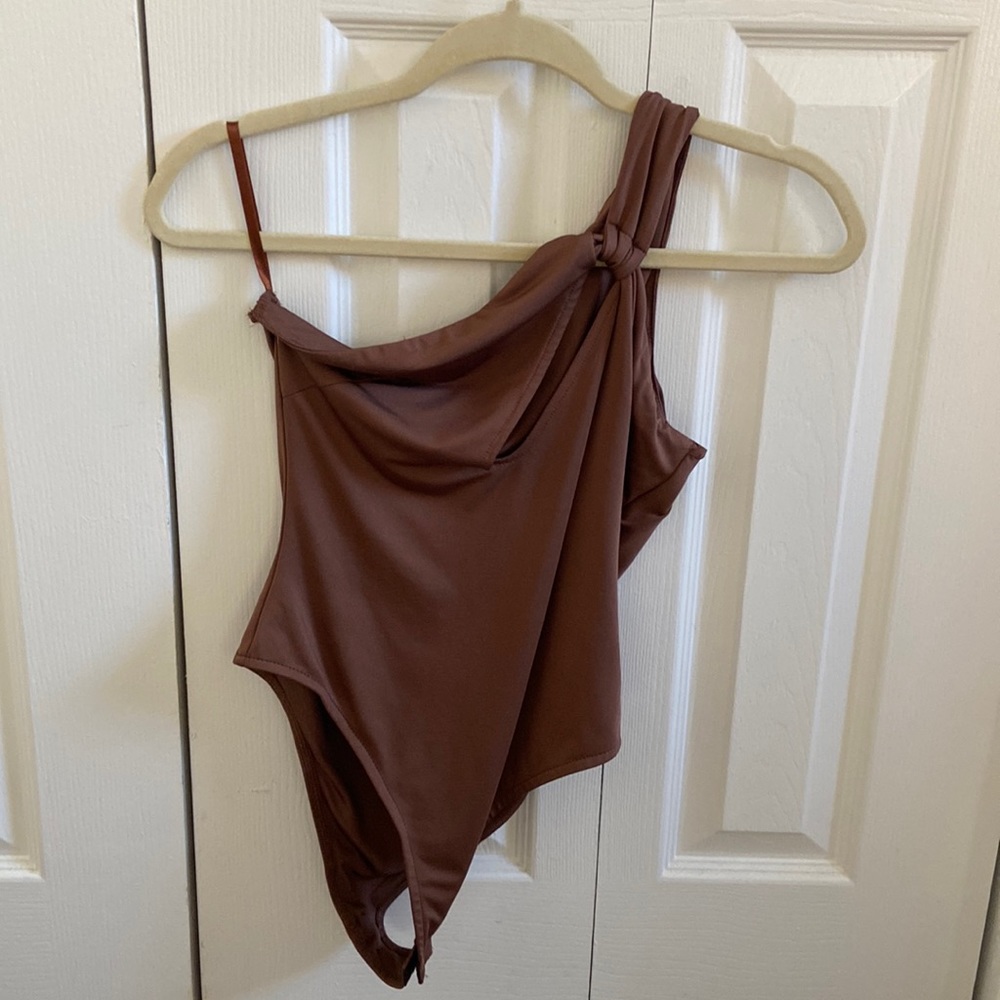 Brown one shoulder bodysuit